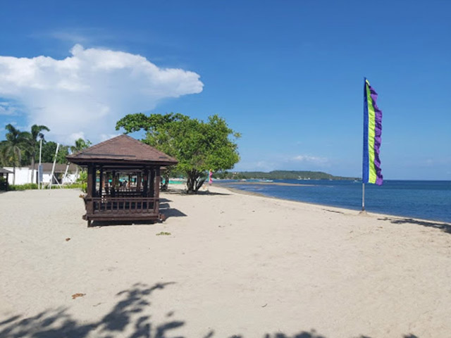 Club Laiya - Beachfront